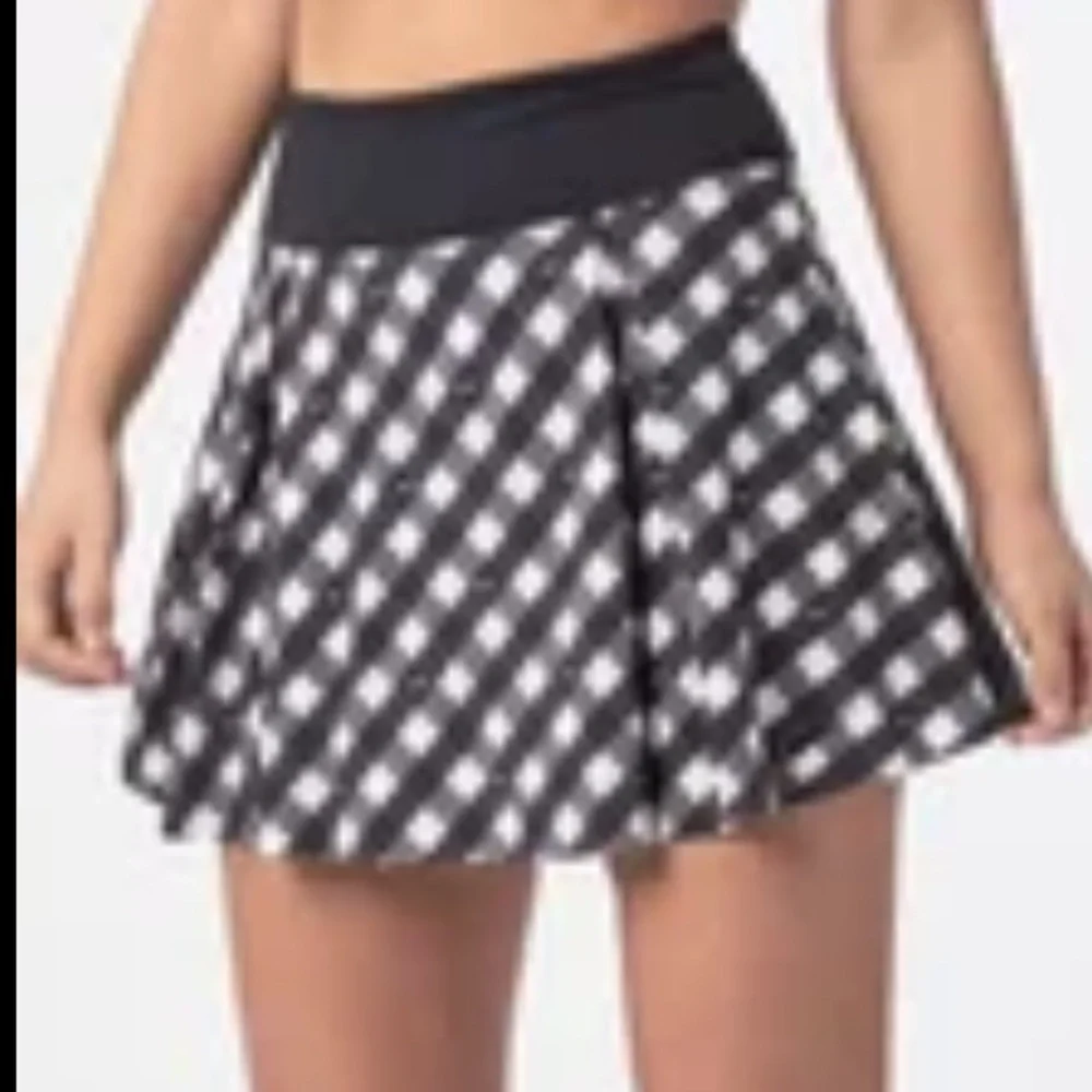 NWT NIKE dry fit club checkered skirt black/white size XS